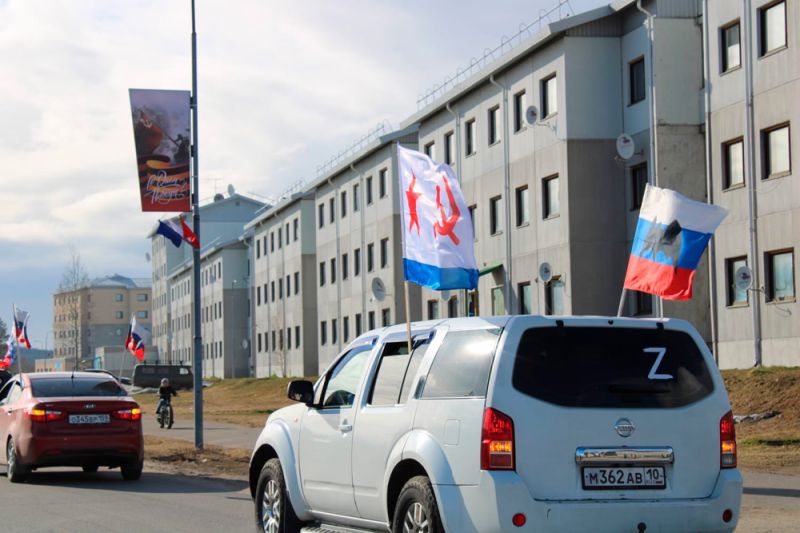 Восьмого мая Александр Самарин принял участие в автопробеге, посвящённому 77-летию Дня Победы. Более 40 машин, украшенных флагами России, гербом Алакуртти и символикой Z, присоединилось к участию в автопробеге.
